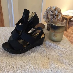Black Wide-Strapped Wedge Sandals